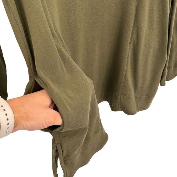 Chicos the ultimate tee seamed tunic top with pockets in olive size large - Picture 3 of 6